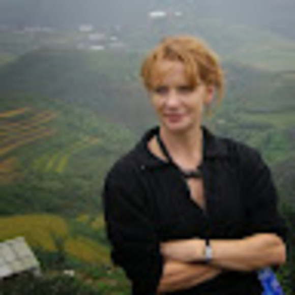 Meet your Posher, Cynthia - Picture 1 of 1